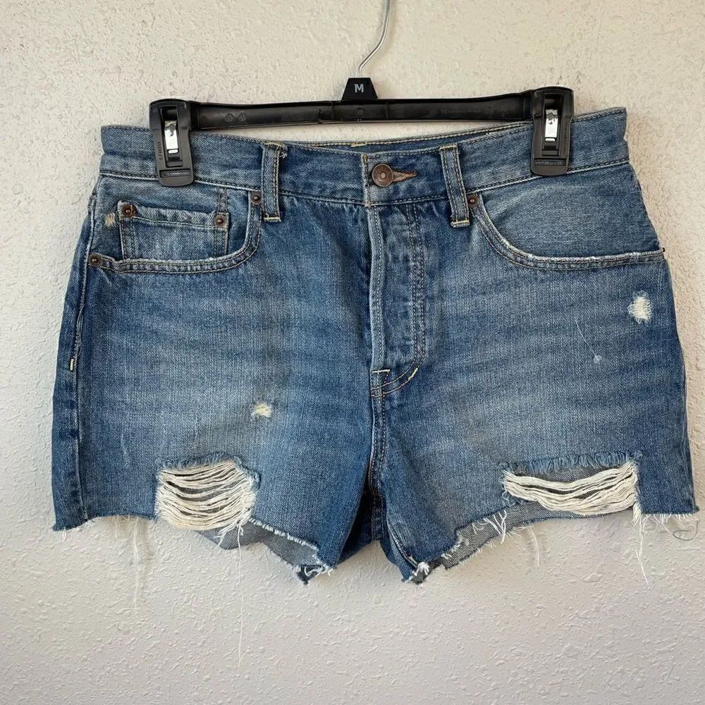 NWOT We The Free Distressed Denim Shorts Size 28